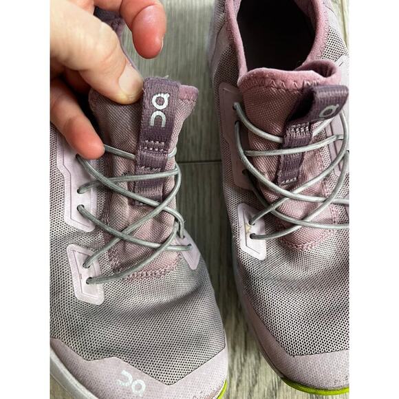 On Cloud Cloud Leap Big kids running shoes size K2.5, used condition - Picture 7 of 13